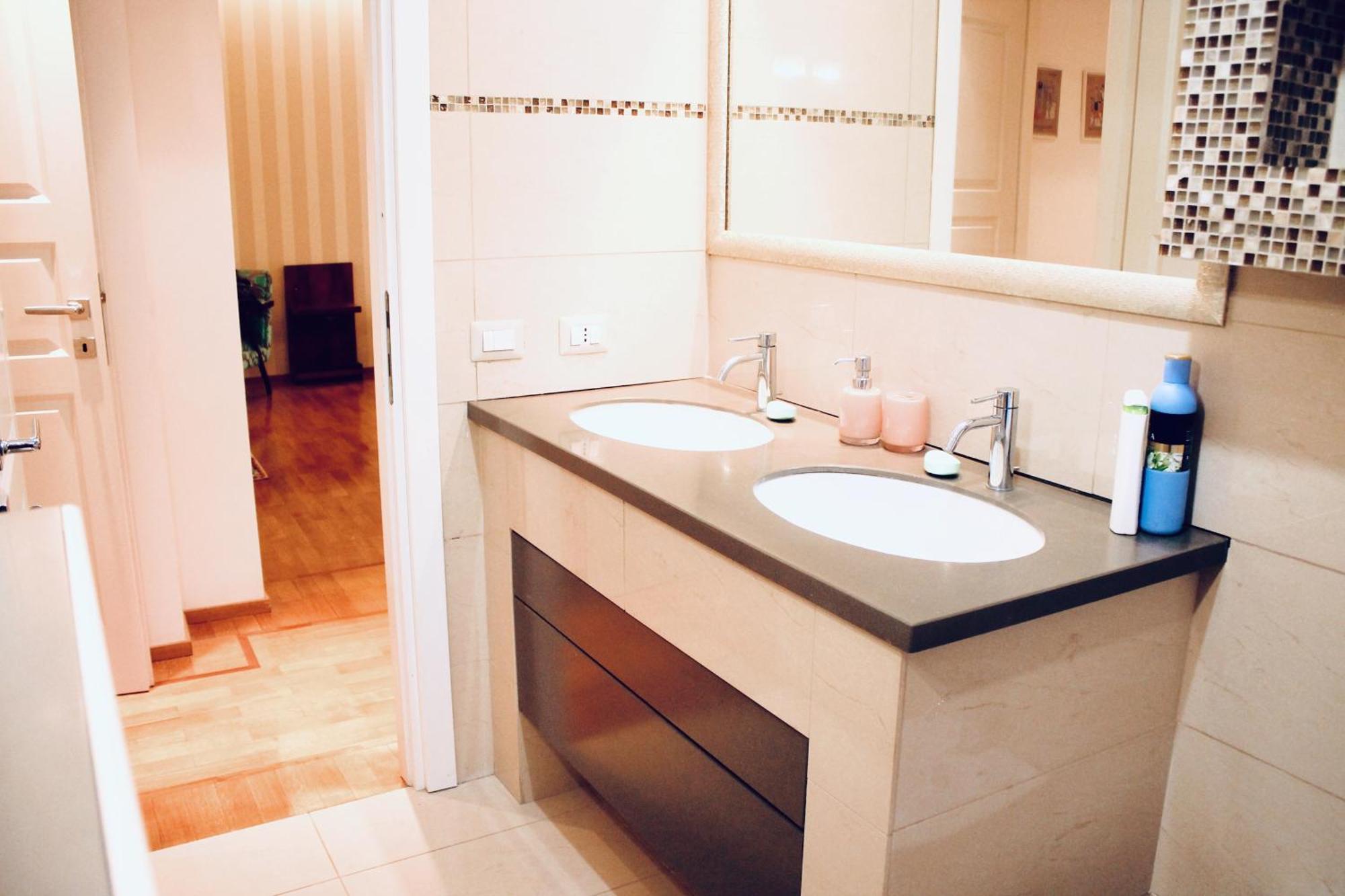Chic And Elegant In The Heart Of Appartamento *