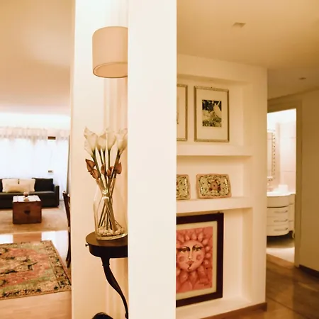 Chic And Elegant Apartment In The Heart Of Roma Esterno foto