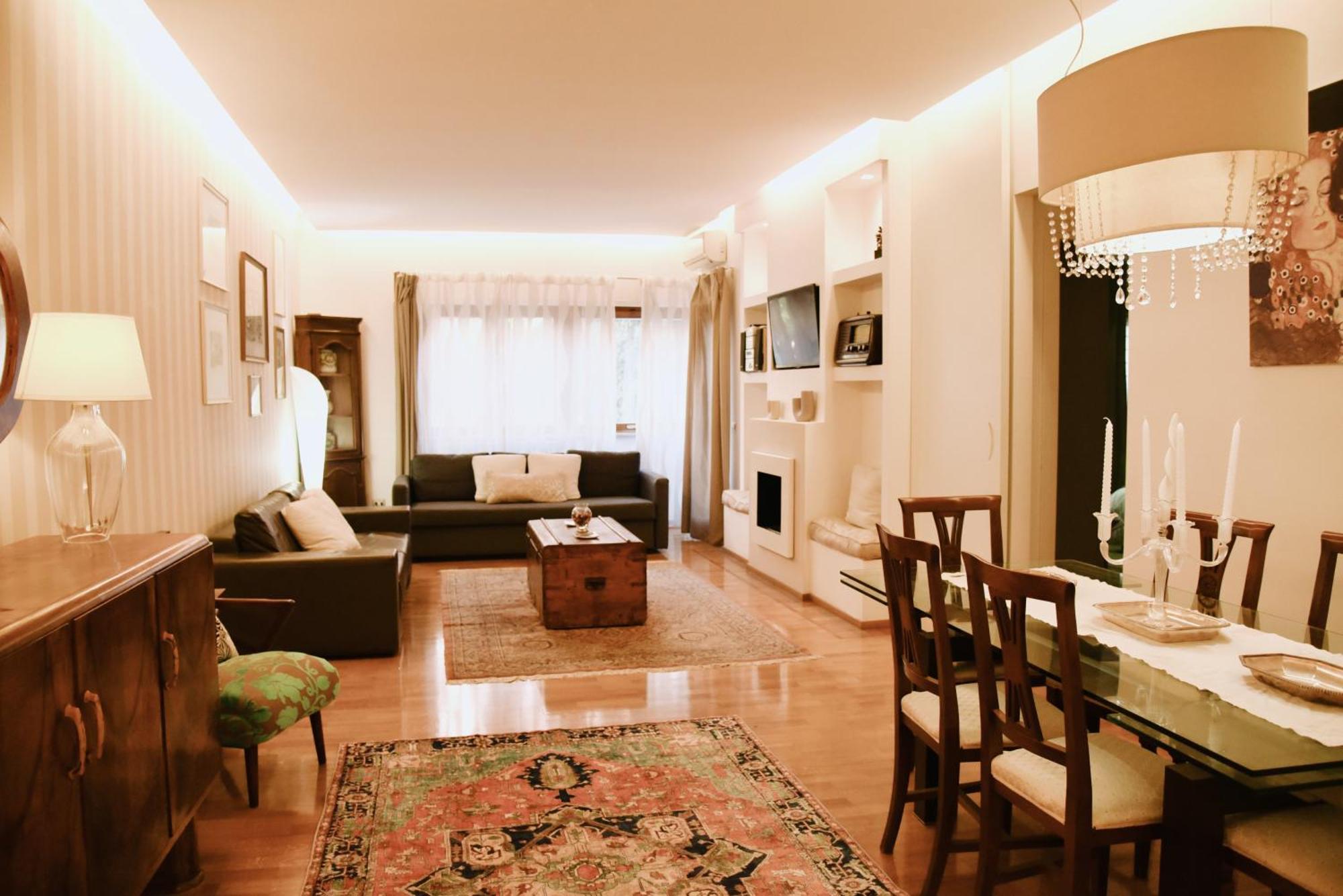 Chic And Elegant In The Heart Of Apartment Rome